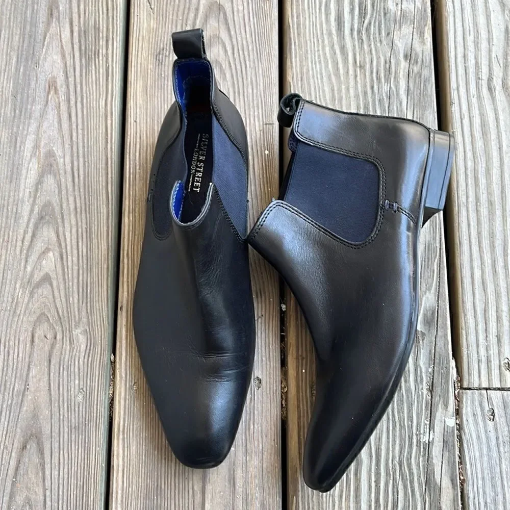 Silver Street London Chelsea unisex black leather slip on  boots